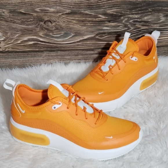 nike dia orange